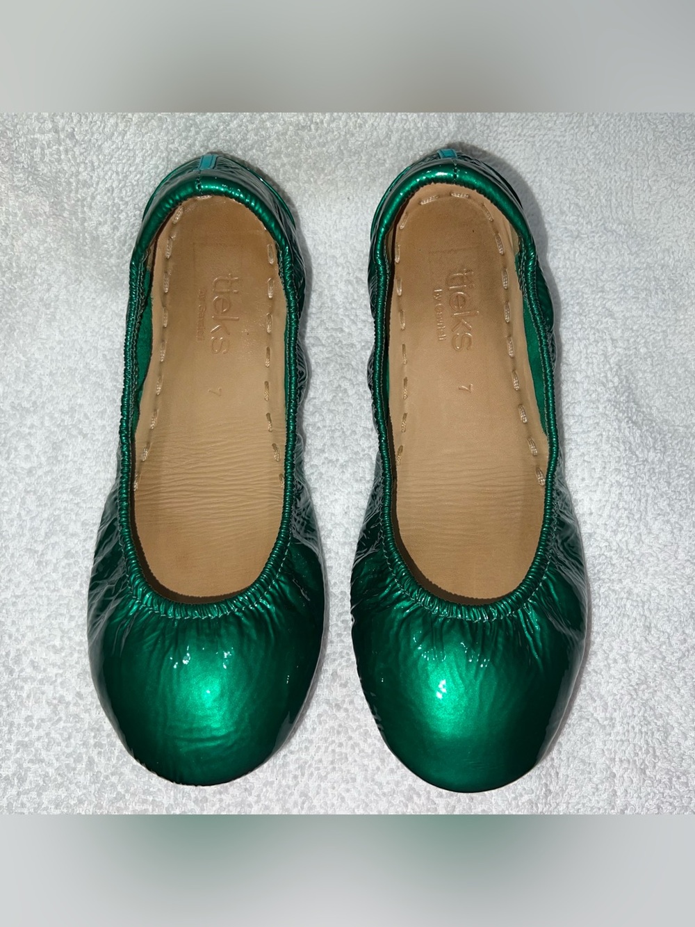Tieks size 7 Emerald